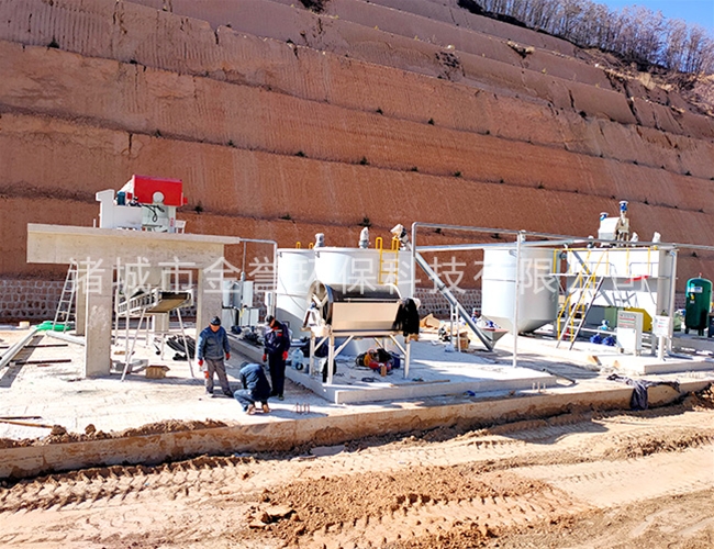 甘肃庆阳某采油污水处理施工现场3